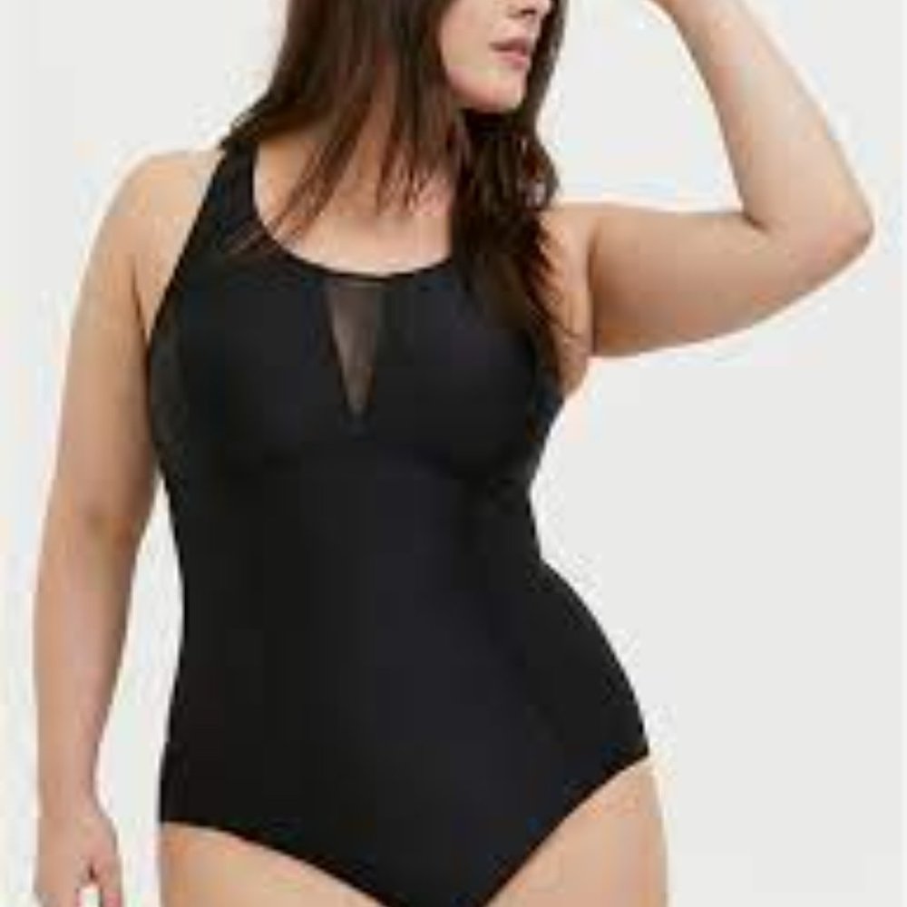 Torrid NWT swimsuit womens 2 2X black mesh inset keyhole wireless Active